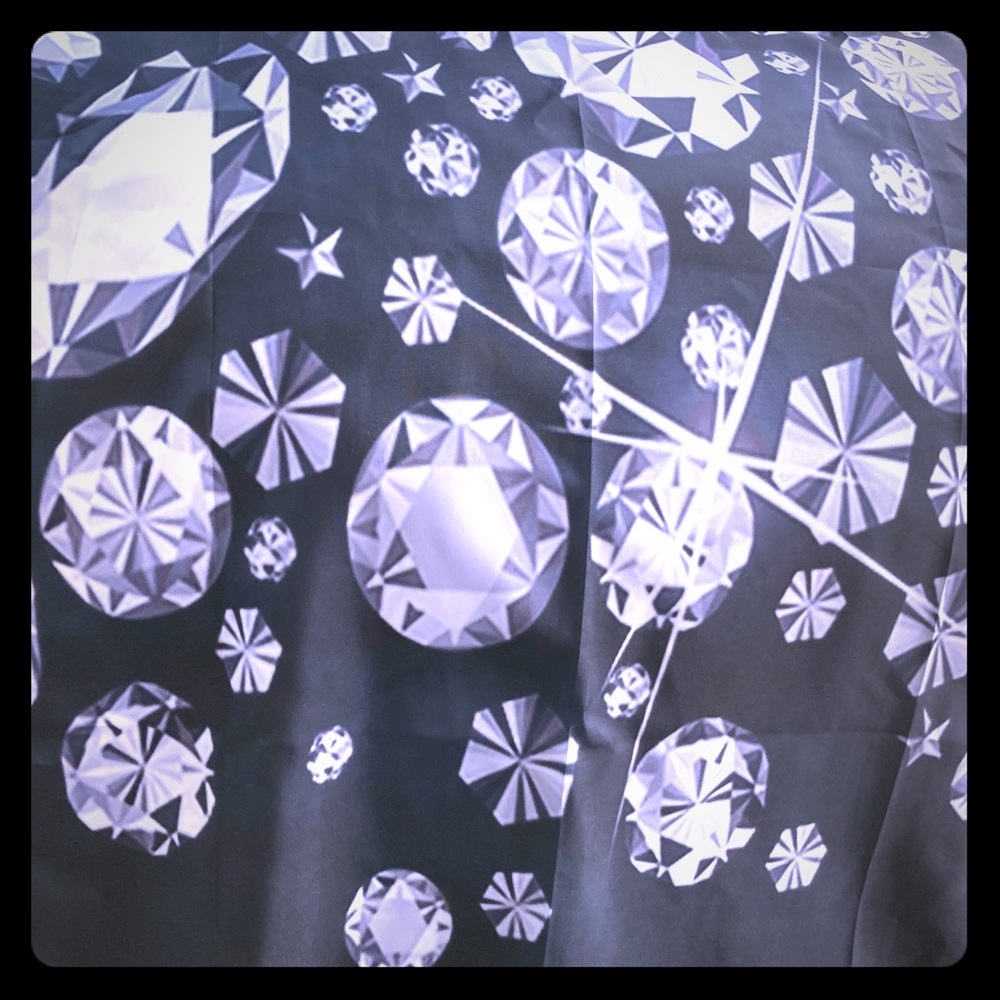 NWT set of 2 diamond shower curtains
